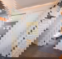 Triggerplant 4 - New Castle Holiday