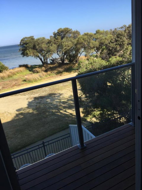 Falcon Bay 4x4 Townhouse - New Castle Holiday 3