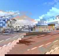 Rose Hotel Clarkson - New Castle Holiday