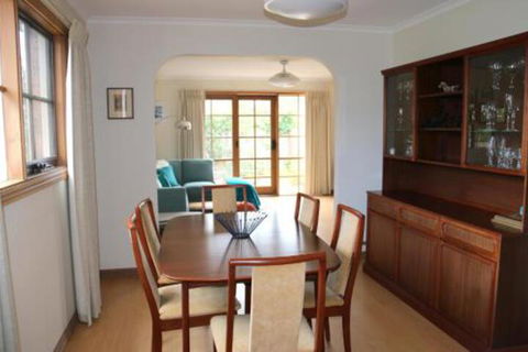Stylish 2 Bedroom Unit - New Castle Holiday 3