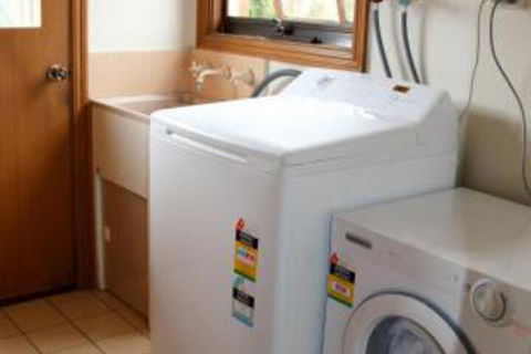 Stylish 2 Bedroom Unit - New Castle Holiday 6