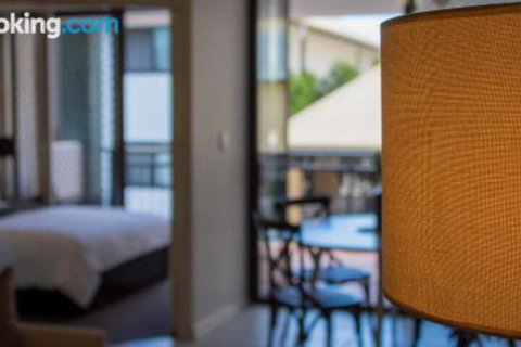 Springhill With Pool - New Castle Holiday 4