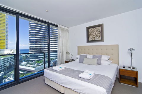 The Oracle Resort Broadbeach - GCLR - New Castle Holiday 3