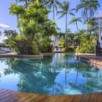Cairns Luxury Seafront Apartment - New Castle Holiday 0