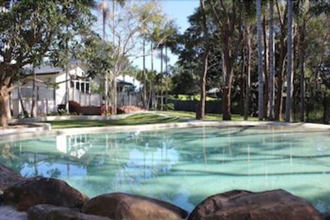 Away On Belongil Fields - New Castle Holiday 0