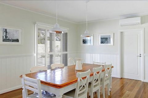 Away On Belongil Fields - New Castle Holiday 5
