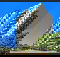 Bridgewater Apartments - New Castle Holiday