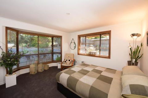 A Suite Spot In The Hills - New Castle Holiday 1