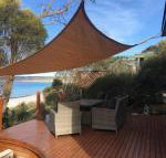 Rumah Pantai - New Castle Holiday