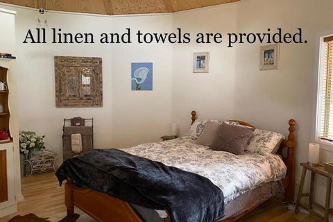 Ionaforest Yurt & Shepherds Hut - New Castle Holiday 7