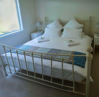 Farview Guest Accommodation - New Castle Holiday 0