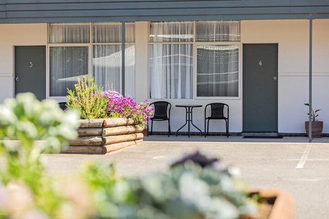Maffra Motor Inn - New Castle Holiday 2