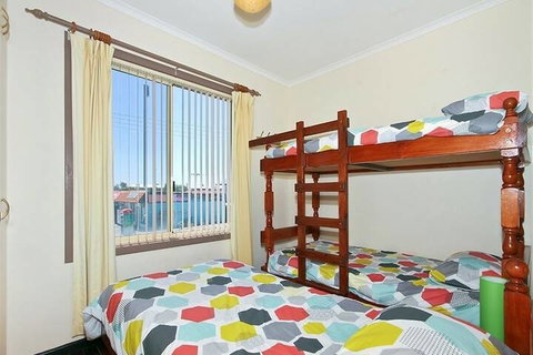 Sun & Fun - New Castle Holiday 1