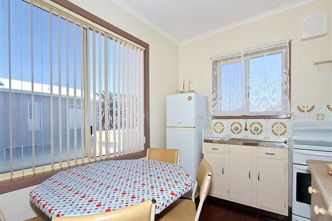 Sun & Fun - New Castle Holiday 6