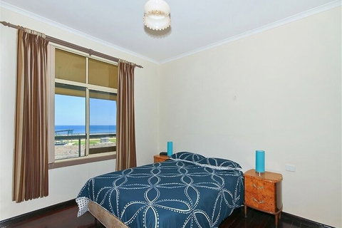 Sun & Fun - New Castle Holiday 7