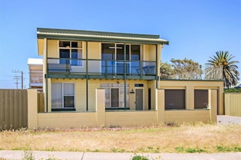 Sun & Fun - New Castle Holiday 0