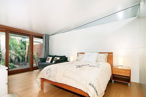 Perla Del Mare - New Castle Holiday 2