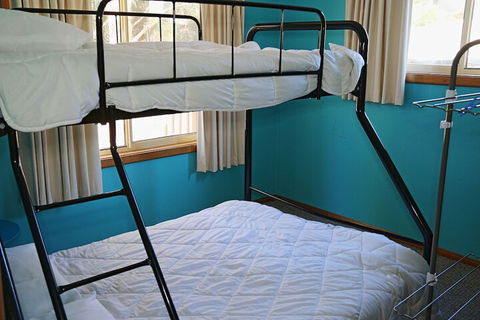 Freycinet Hideaway - New Castle Holiday 3