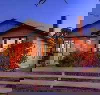 Grace's Spa Cottage - New Castle Holiday