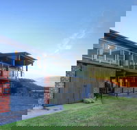 Stanley View Beach House - New Castle Holiday