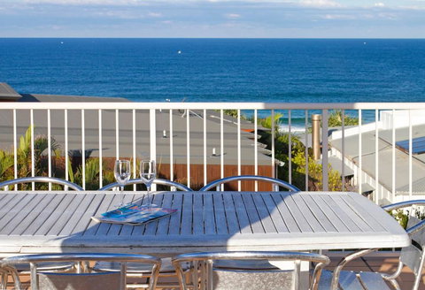 2 / 22 Stevens - New Castle Holiday 3