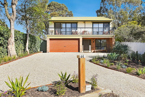 Port Of Call - New Castle Holiday 1