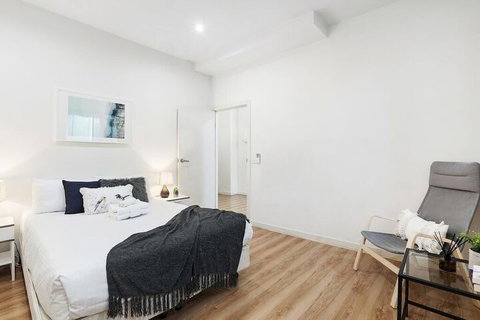 Corporate Stayz At Collins - New Castle Holiday 6