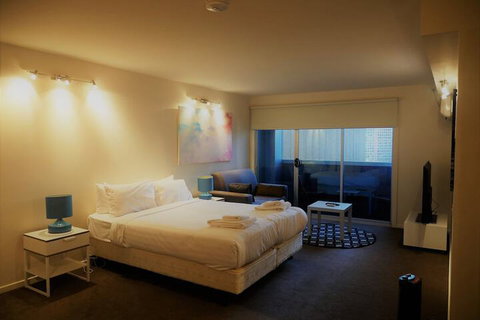 Corporate Stayz At Collins - New Castle Holiday 7