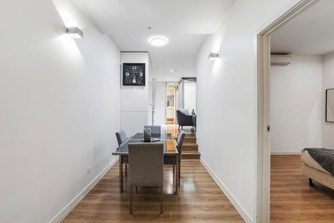 Corporate Stayz At Collins - New Castle Holiday 4