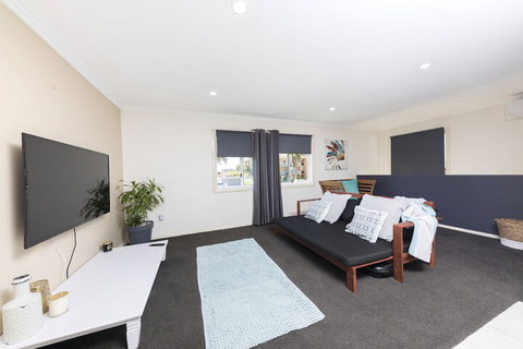 La Casa - New Castle Holiday 4