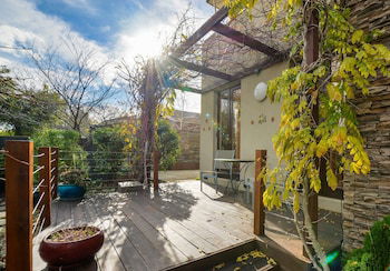 BOUTIQUE STAYS - Maple On Kent - New Castle Holiday 2