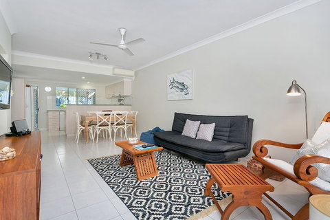 Trinity Retreat At Costa Royale - New Castle Holiday 6