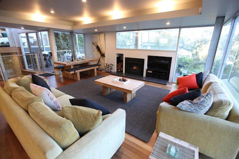 Lorne Luxury - New Castle Holiday 1