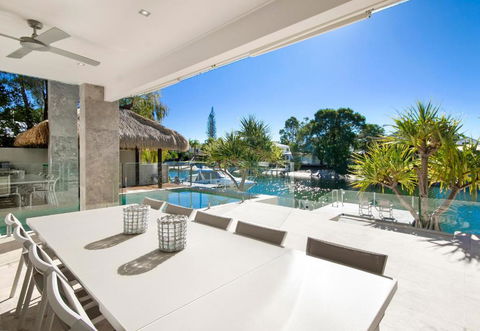 24 Mossman Court - New Castle Holiday 1