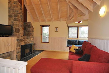 Snowdragon - New Castle Holiday 6