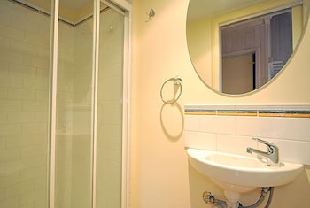 Snowdragon - New Castle Holiday 0