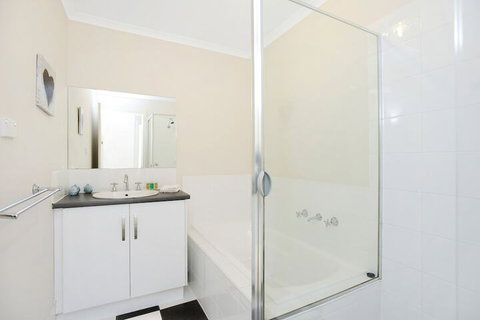 Bayside - New Castle Holiday 7