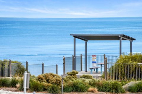 Bayside - New Castle Holiday 0