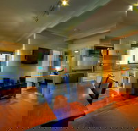 Riverview Caravan Park - New Castle Holiday