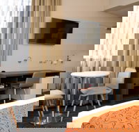 Mercure Orange - New Castle Holiday