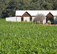 Vineyard Cottage at Upper Reach Winery - New Castle Holiday