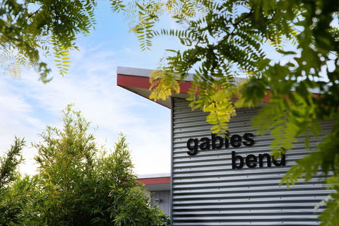 Gables Bend On High - New Castle Holiday 0