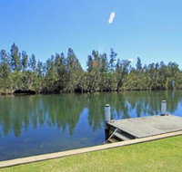 Ranu House Waterfront - New Castle Holiday