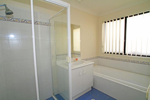 Waterfront Getaway In Sussex - New Castle Holiday 4