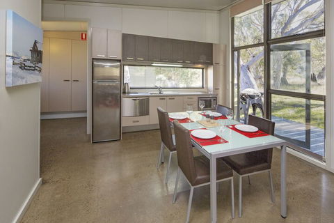 Ecocrackenback 12 'Sustainable Chalet Close To The Slopes.' - New Castle Holiday 6