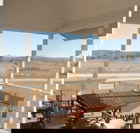 Manna Tree Farm -modern home with majestic views in stunning countryside - New Castle Holiday