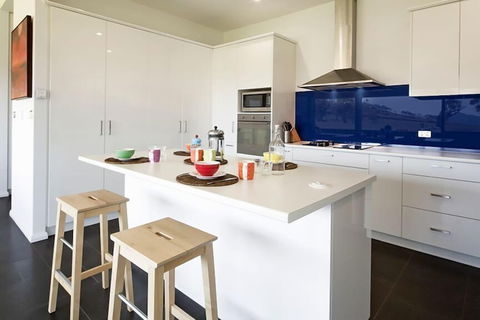 Manna Tree Farm -modern Home With Majestic Views In Stunning Countryside - New Castle Holiday 3