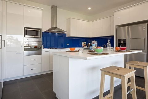 Manna Tree Farm -modern Home With Majestic Views In Stunning Countryside - New Castle Holiday 2