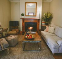 Apple Cottage Orange NSW - New Castle Holiday