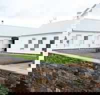 Flynns Hill - New Castle Holiday